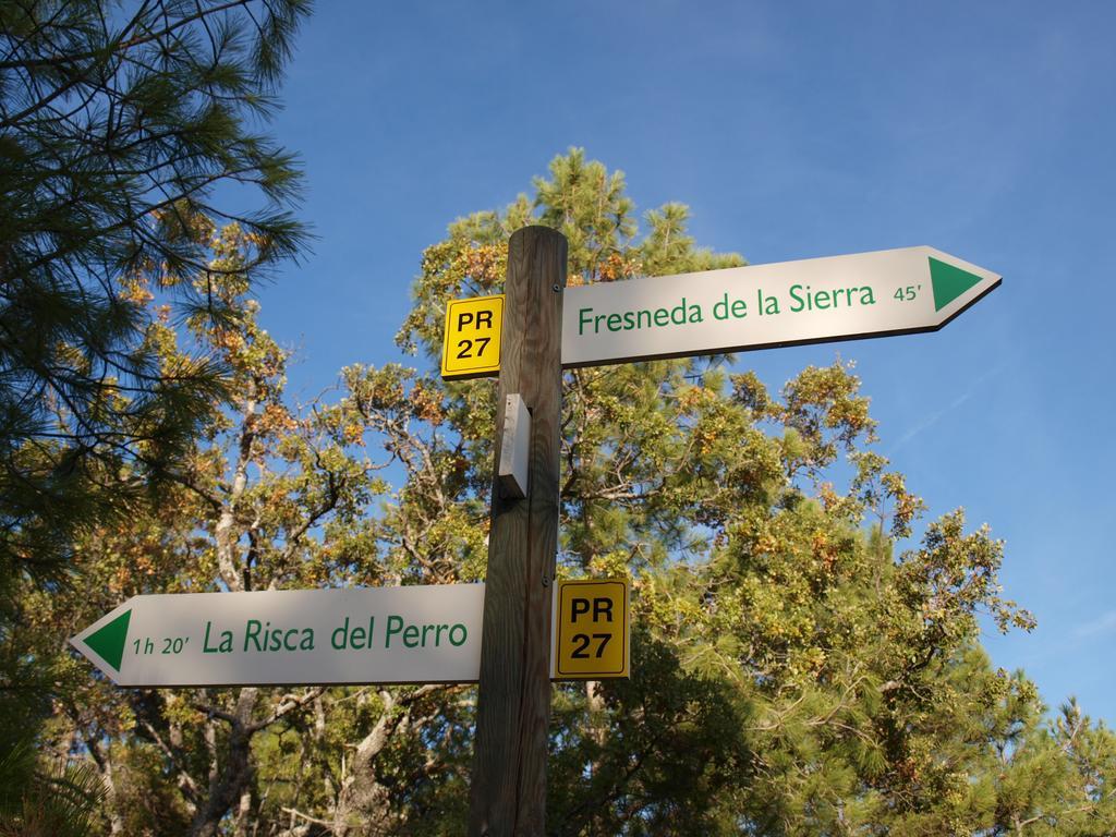 בית הארחה Fresneda de la Sierra 	Alojamiento Turistico "El Torreon" מראה חיצוני תמונה